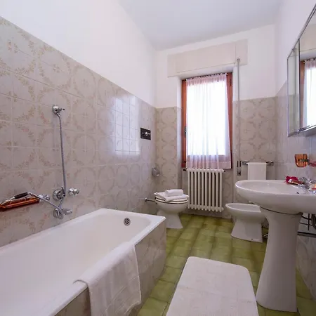 Апартаменты La Verbanina Apartments Гиффа