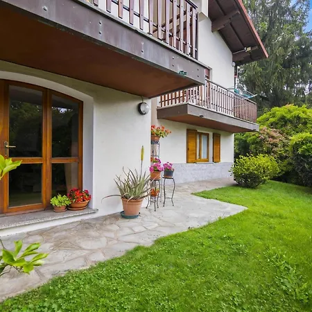 Апартаменты La Verbanina Apartments Гиффа